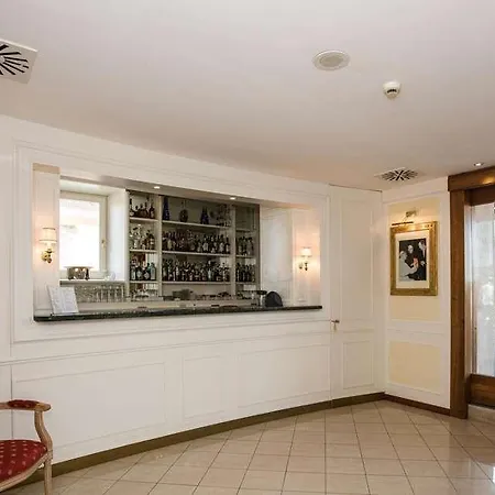 保罗六世酒店 4* 罗马