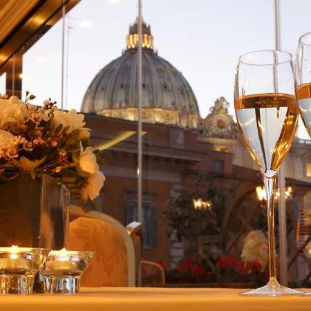 保罗六世酒店 酒店