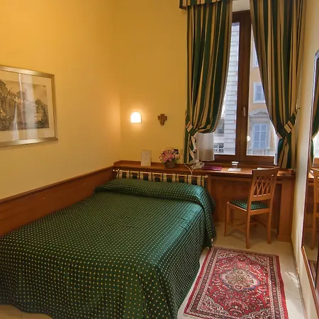 Residenza Paolo Vi 4* Rome
