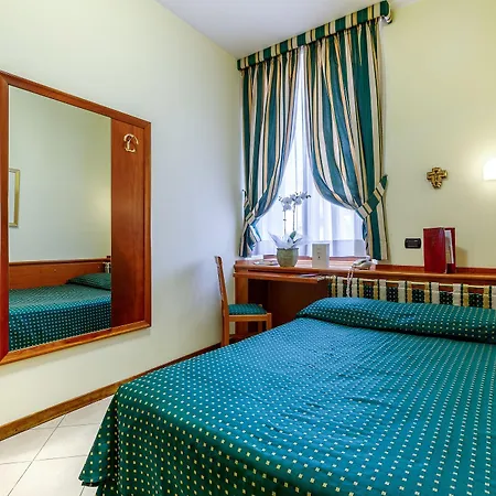 호텔 레지덴자 파올로 Vi 4*