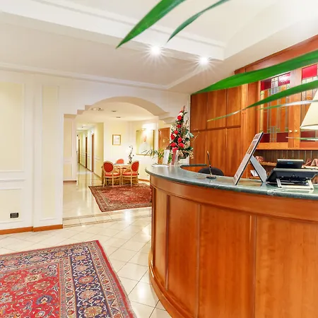 Residenza Paolo Vi Otel 4*