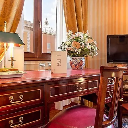 Residenza Paolo Vi Hotel