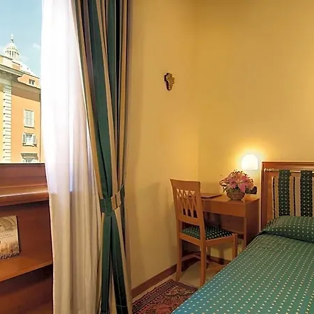 Residenza Paolo Vi 4* Rom