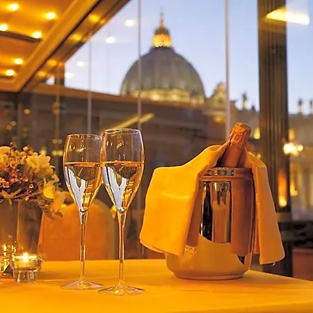 Hotel Residenza Paolo Vi 4*