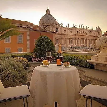 Residenza Paolo Vi 4* Rome