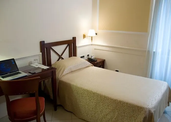 Hotel Residenza Paolo Vi