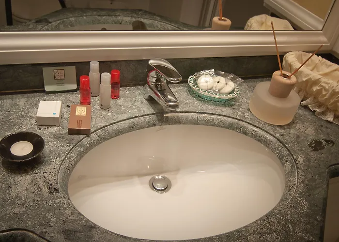 Hotel Residenza Paolo Vi 4*