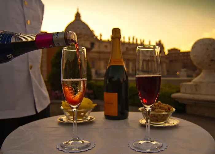 Residenza Paolo Vi Hotel 4*