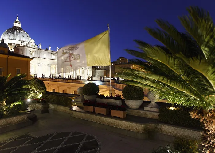 Residenza Paolo Vi 4*