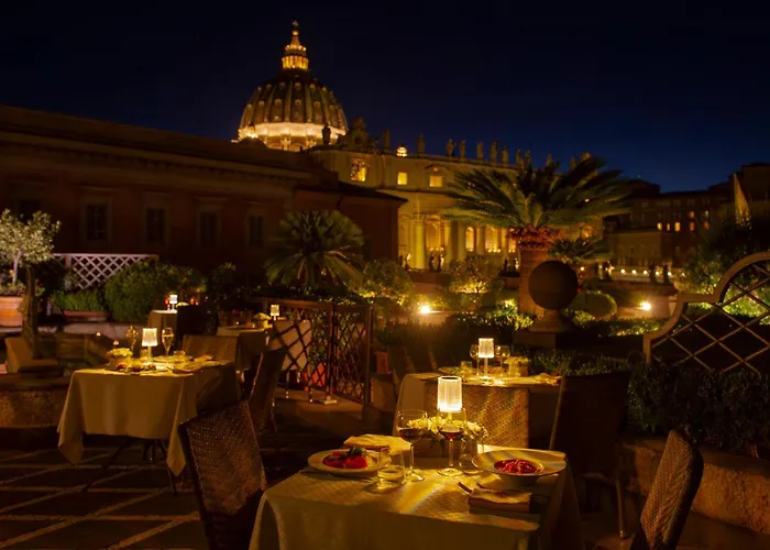 Residenza Paolo Vi 4*