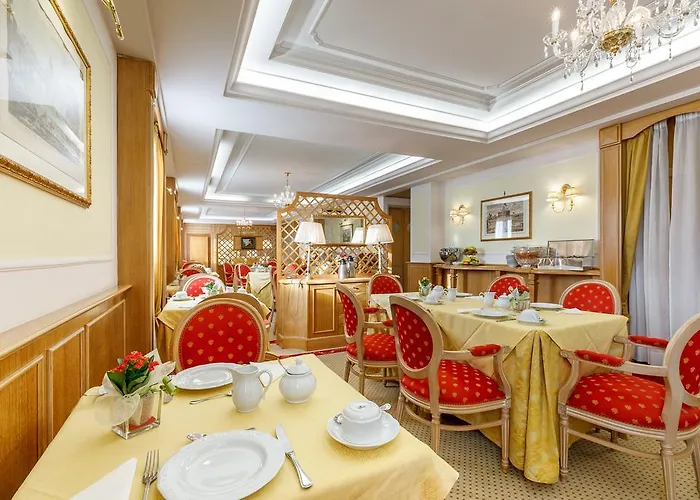 Residenza Paolo Vi 4* Rom