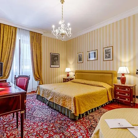 Residenza Paolo Vi 4* Rome